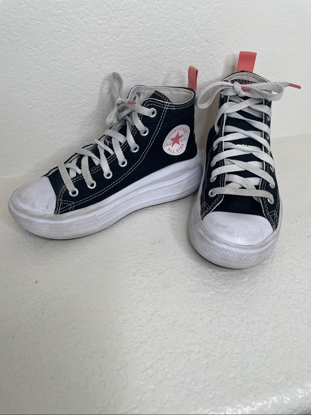 Converse High Top Platform Sneakers - Black & White Chuck Taylor kids size 2 - Picture 2 of 8